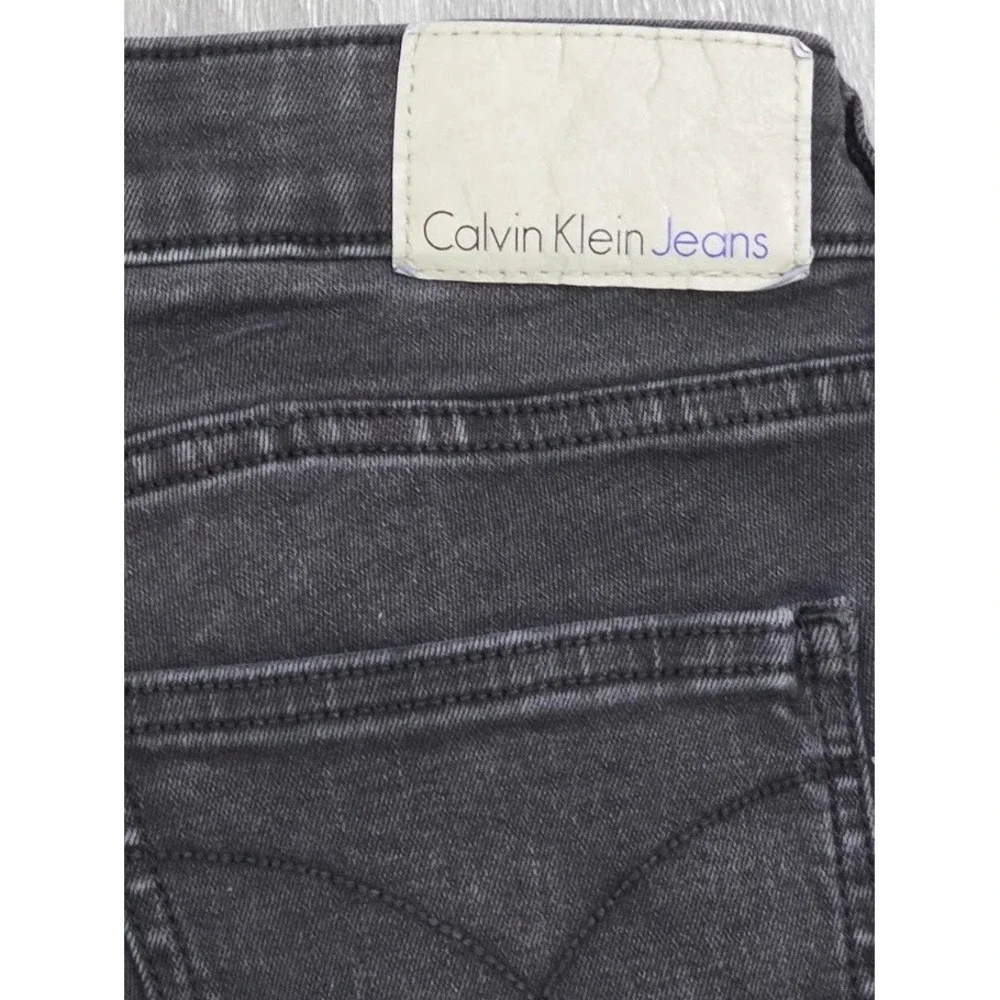 Calvin Klein Jeans Women's Ankle Skinny Black‎ Distressed Denim Size 2 Stretch